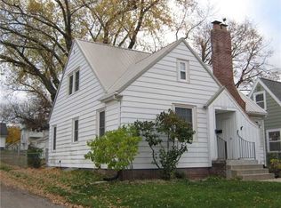 2523 C Ave NE, Cedar Rapids, IA 52402