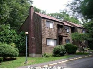 93 Hampton Park, Branford, CT 06405