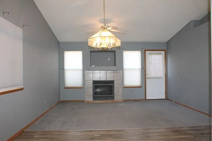 5375 Butterfield Dr — Photo 2
