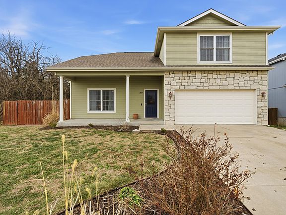 4th image of 1937 Sutter Woods Rd