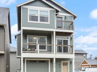 6115 Center Pointe Loop, Pacific City, OR 97135