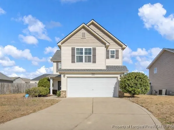 2568 Spinnaker Dr, Hope Mills, NC 28348