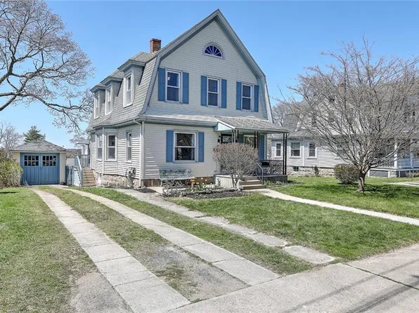 34 Highland Ave, Westerly, RI 02891