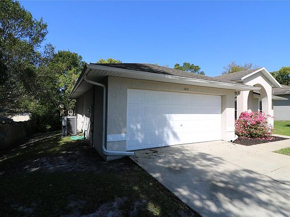 5th image of 1644 Airmont Ave