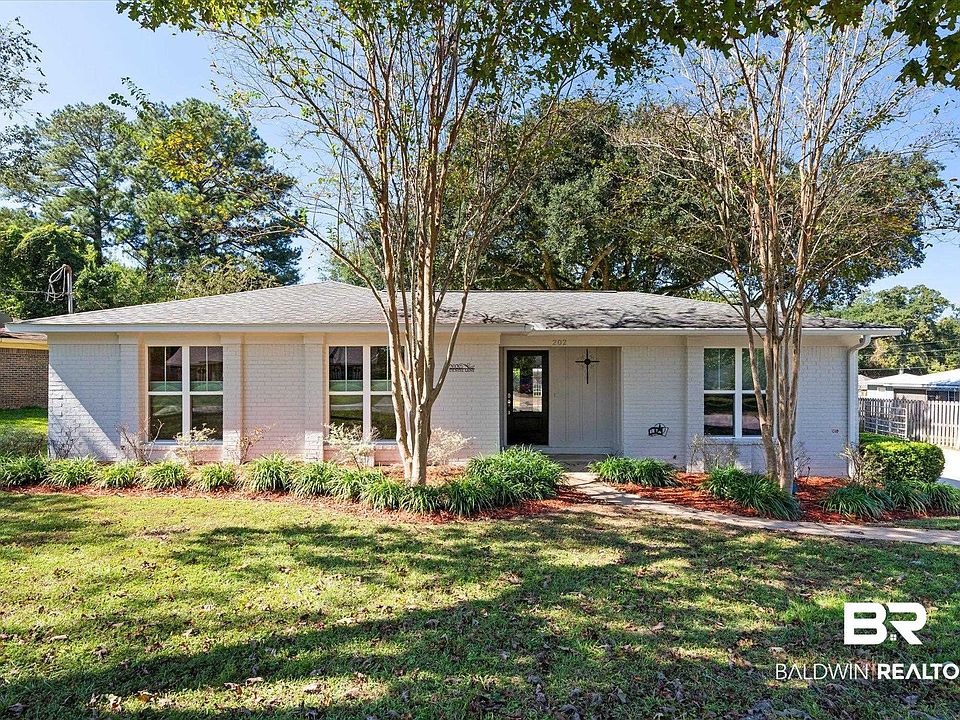 1st image of 202 Denise Ln