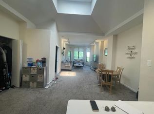 2260 N Clark St #2, Chicago, IL 60614