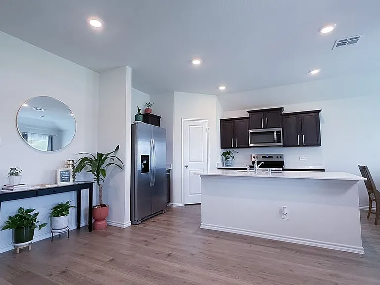 702 Sunlight Loop — Photo 14