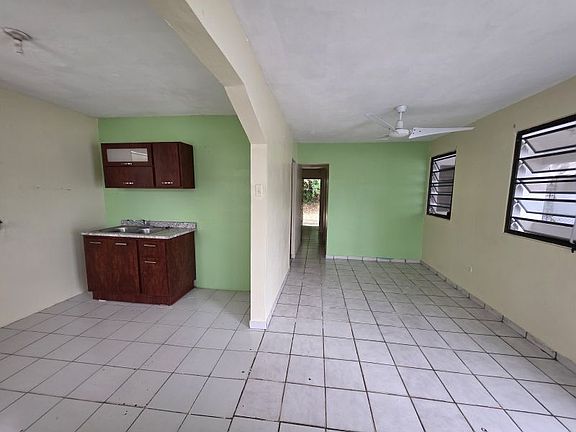 4th image of Bo Sabana Seca Sec Villa Marisol Solar 722