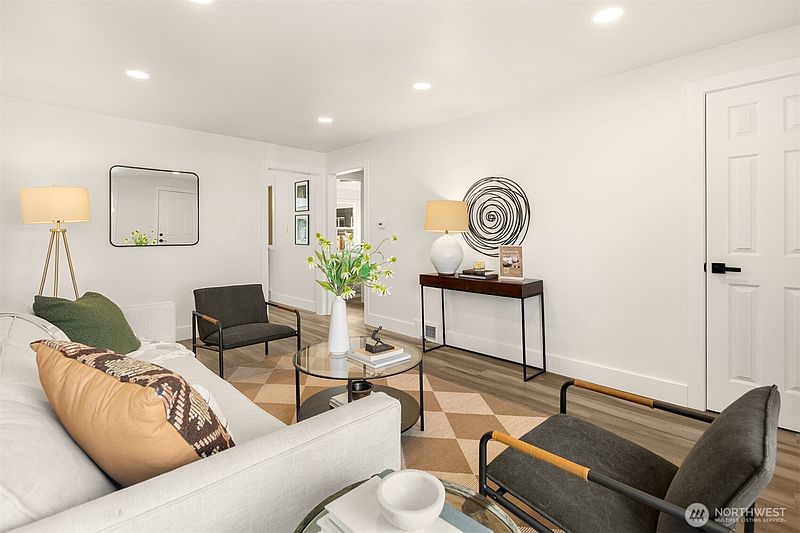 5th image of 935 N 92nd Street