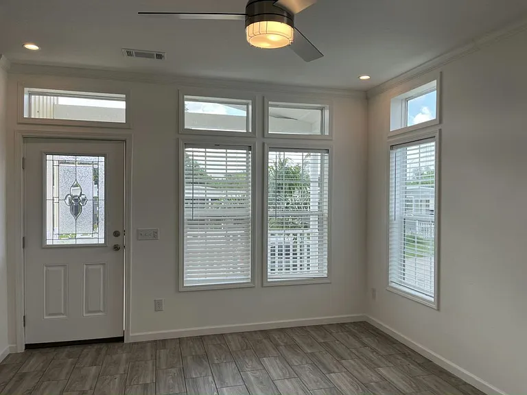 246 Caviller Ct #246 — Photo 2