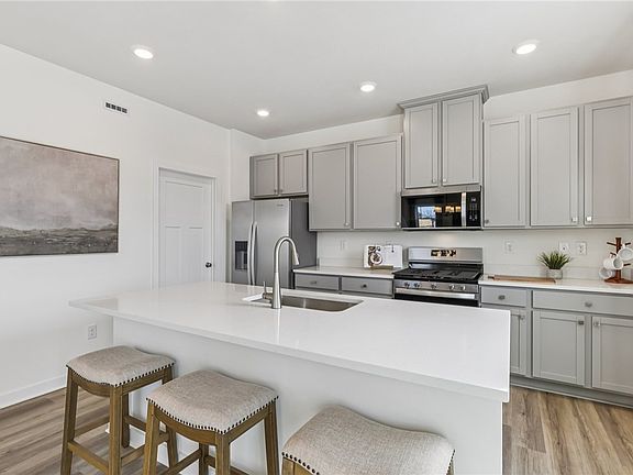 5th image of 1083 Peachtree Rd