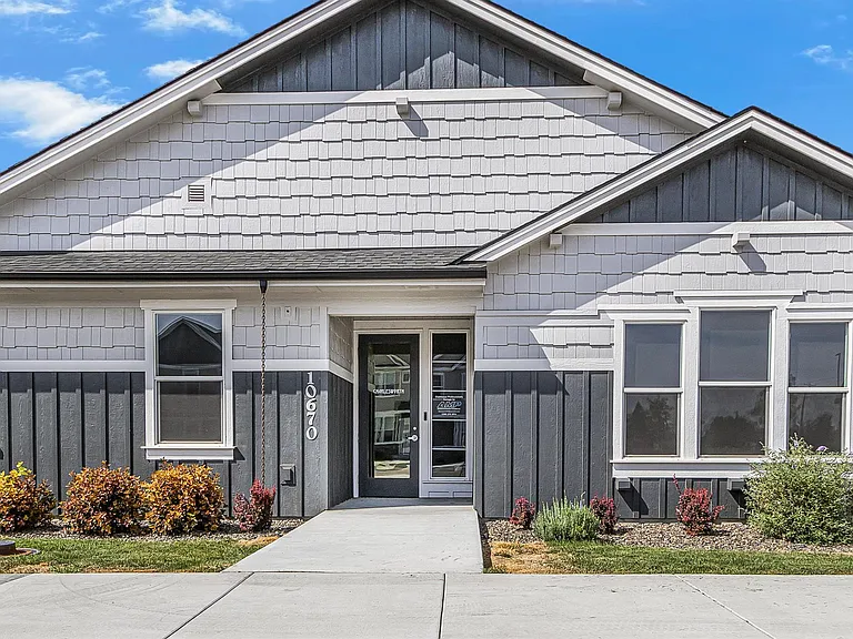 5987 S Jessenia Ln — Photo 6