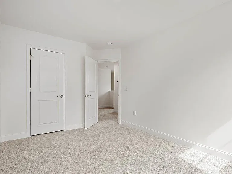 53 Lavender Ln — Photo 19