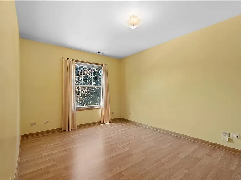 5832 Capulina Ave — Photo 11