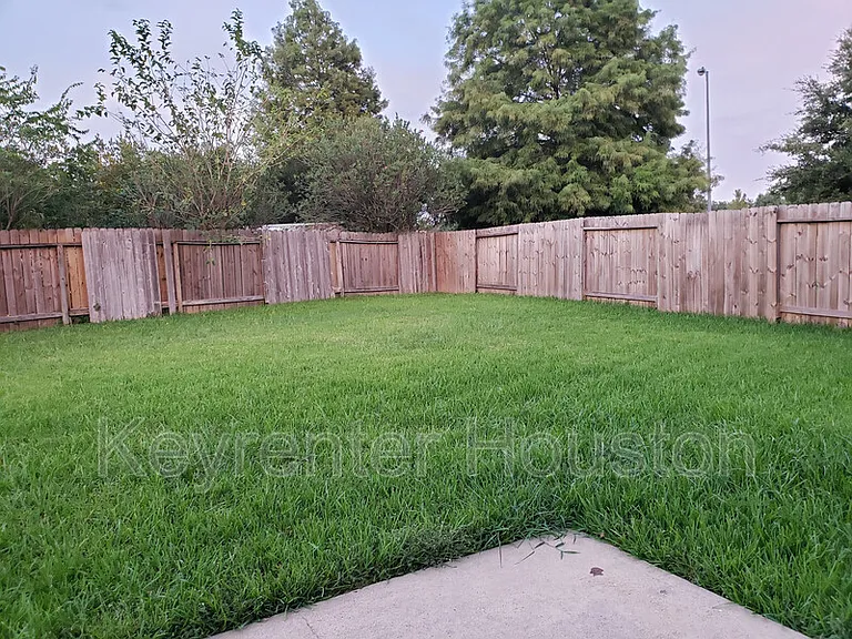 9410 Stoneridge Canyon Ln — Photo 13