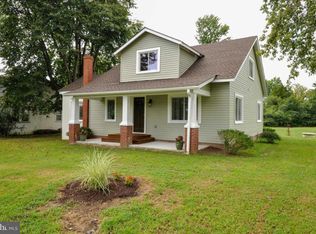 16475 Milford St, Bowling Green, VA 22427