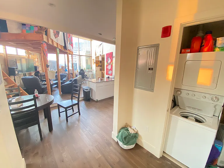 1127 Boylston St — Photo 10