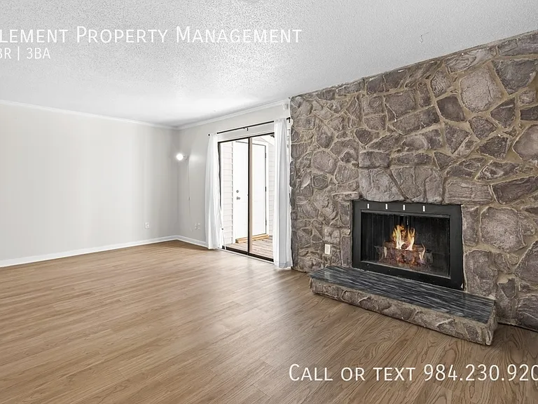 7163 Sandy Creek Dr — Photo 13