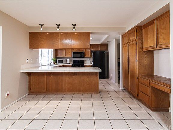 5th image of 30158 Sierra Madre Dr