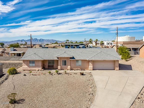 2nd image of 3625 Pelican Dr