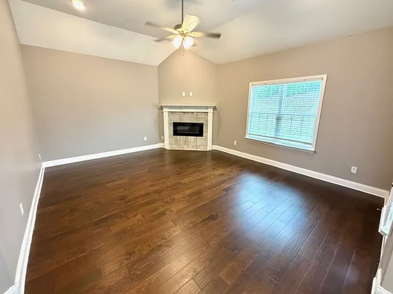 6321 Darwood Dr — Photo 3