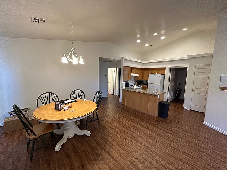 2056 E Middleton Dr #22 — Photo 9