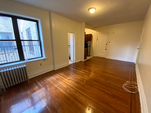 5th image of 2803 Kennedy Blvd #25D