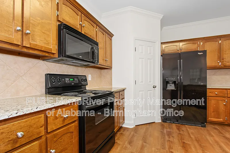 3 bed, 3.0 bath, 1672 sqft, $1,850 — Photo 4