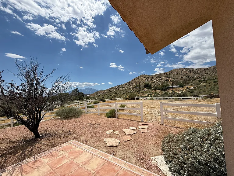 10745 Pinon Ave — Photo 38