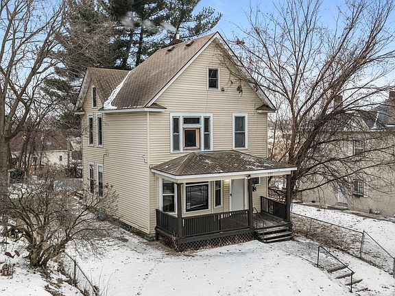 5th image of 680 Lawson Ave E