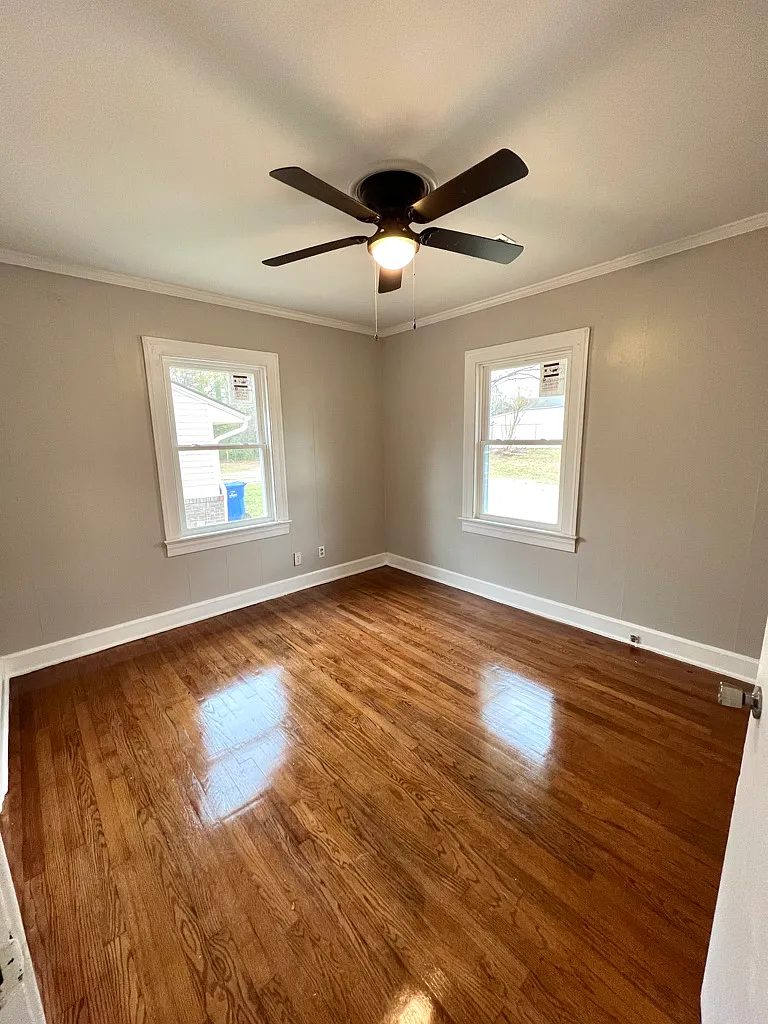 2 bed, 800 sqft, $975 — Photo 2