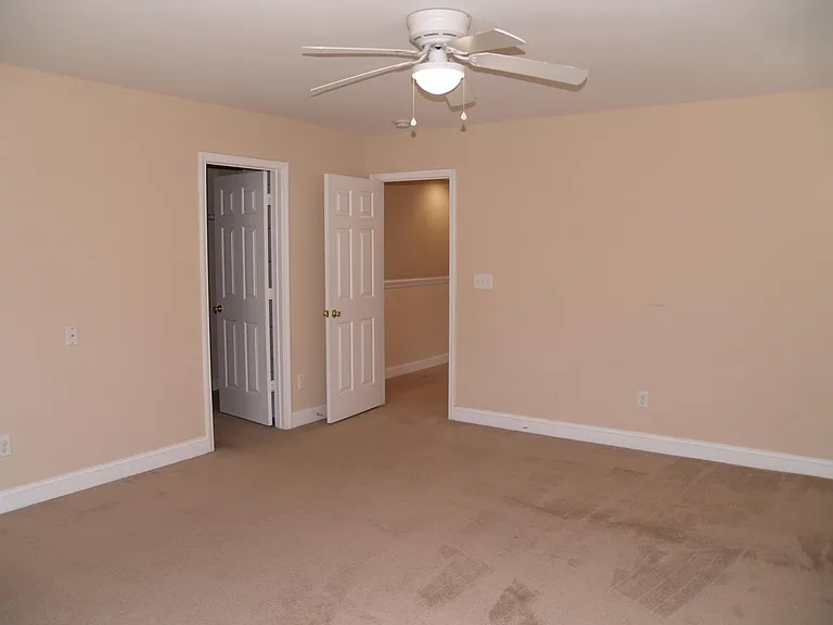 142 Silverspring Pl #A — Photo 12