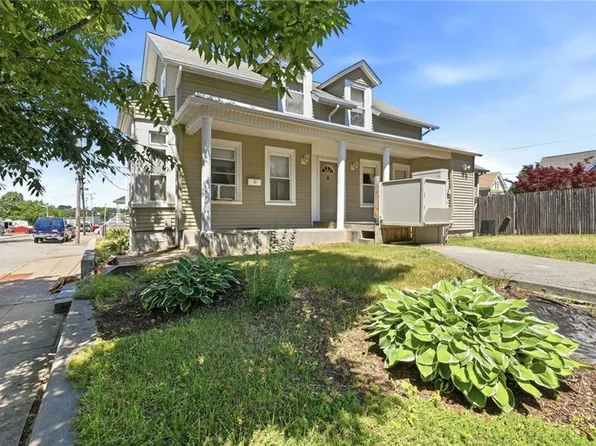 35 Woodlawn Ave, Pawtucket, RI 02860