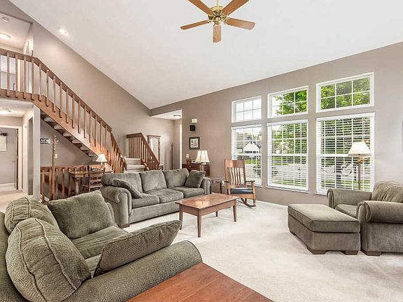 3rd image of 6125 Headington Pl