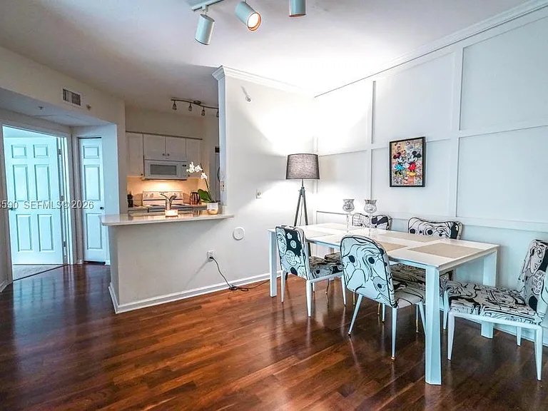 17145 N Bay Rd #4403 — Photo 3