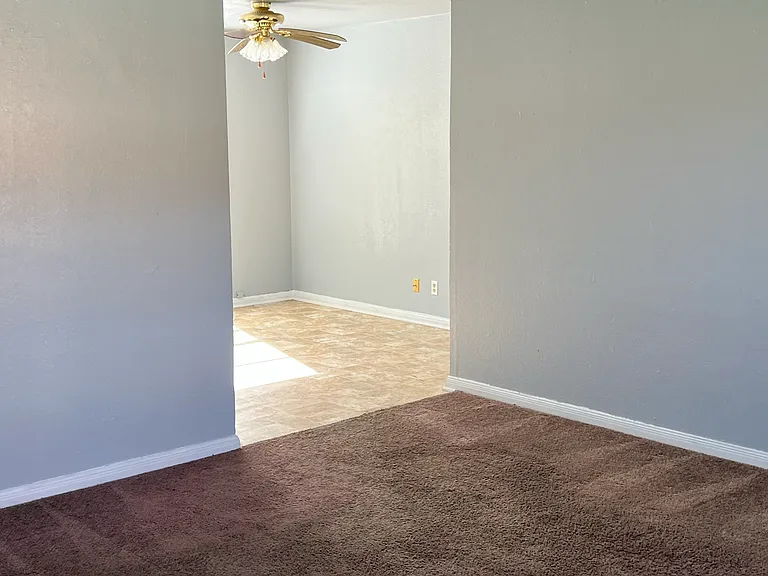608 W Dean Ave — Photo 3
