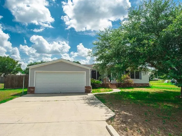 16335 Texas Star Ct, Conroe, TX 77302