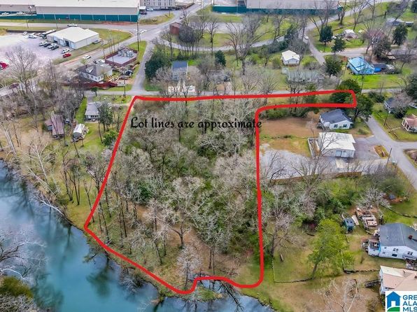 227 Commerce St #28, Montevallo, AL 35115