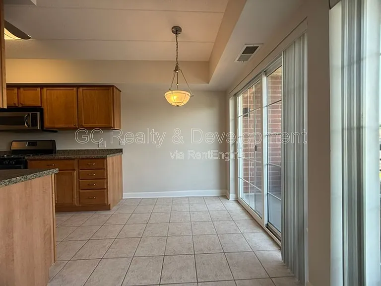 17212 Oak Park Ave #2SE — Photo 9