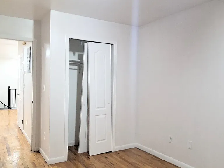 707 De Kalb Ave #1A — Photo 8