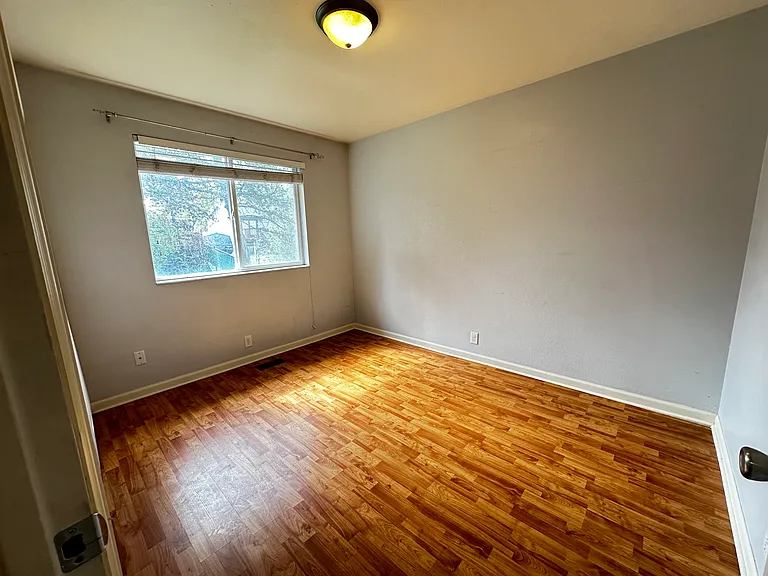 5052 S Jedediah Dr — Photo 4