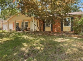 13383 Windbrooke Ln, Saint Louis, MO 63146