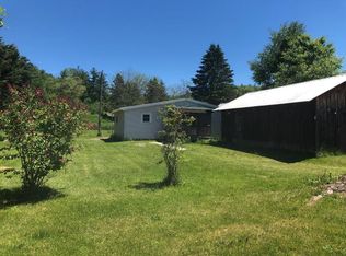 10 Hall Rd, Ticonderoga, NY 12883