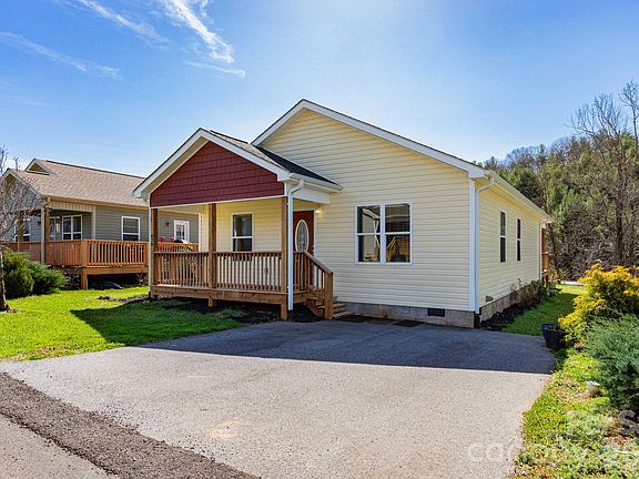 2nd image of 479 Quinn Hill Ln