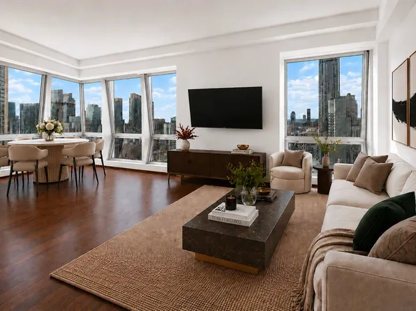 400 Fifth Avenue image 1 of 13
