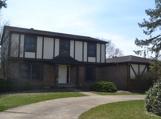 2991 Ravinewood Dr, Commerce Township, MI 48382