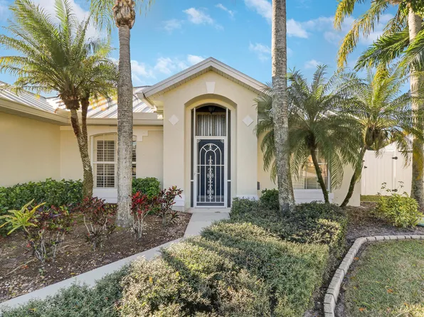 5822 NW Begonia Avenue, Port St Lucie, FL 34986
