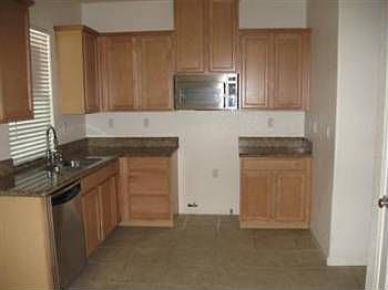 2nd image of 11 Villa Gardens Ct