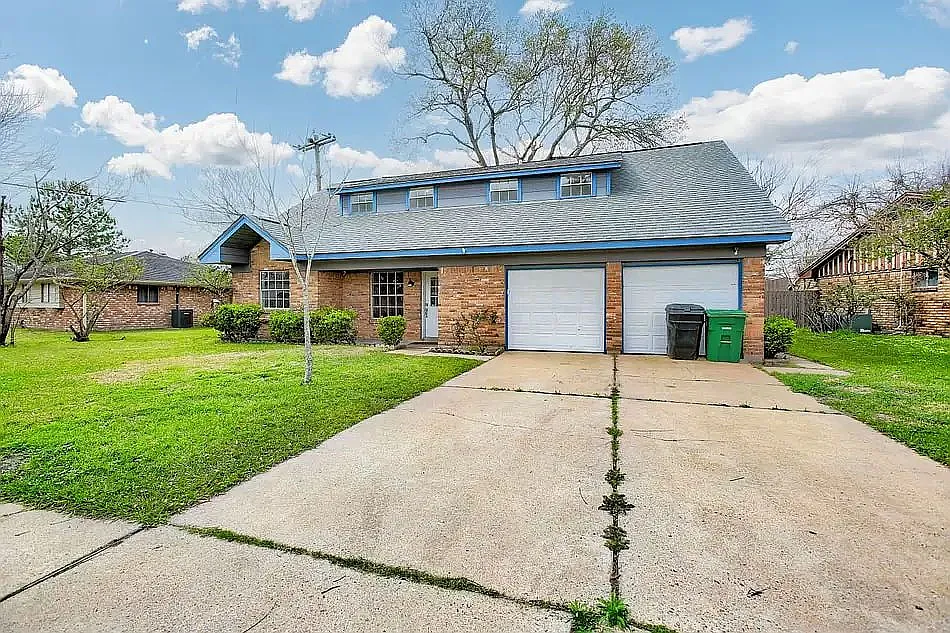 Building Photo - 10946 Gulf Valley St