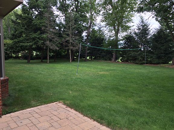 5th image of 2341 Engelwood Dr